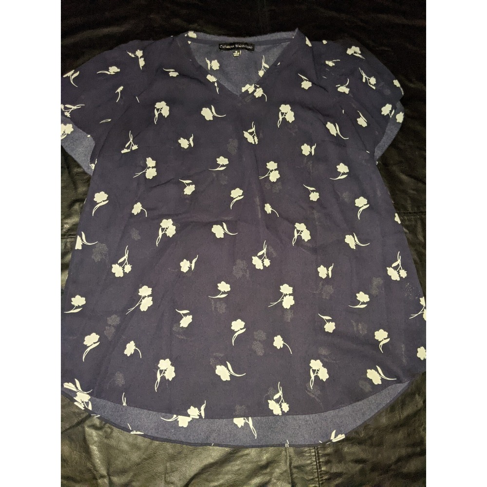 Catherine Malandrino Shirt Size Medium Floral‎ Short Sleeve Flutter Sleeve
